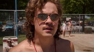 Lifeguard Billy turns heads in this sun's out, guns out <i>Stranger Things 3</i> clip